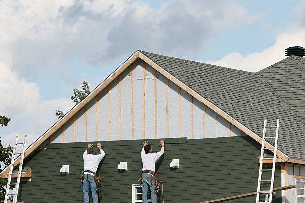 Professional Siding Installation technician working in Highland Park, NJ